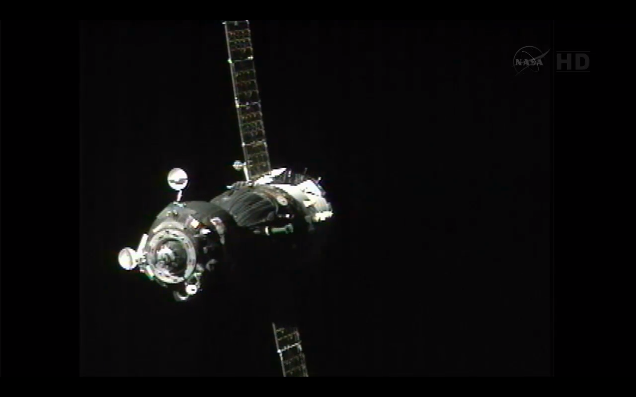 New US-Russian Crew Docks at Space Station After Super-Fast Flight